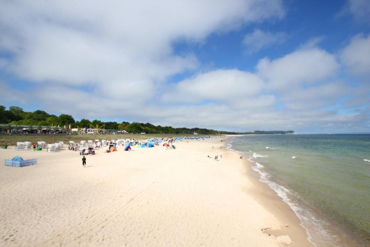 Strandnah Mit Terrasse, Gratis Nutzung Vom Ahoi Erlebnisbad Und Sauna In Sellin - Strandhaus Moenchgut Fewo06 Lobbe Dış mekan fotoğraf