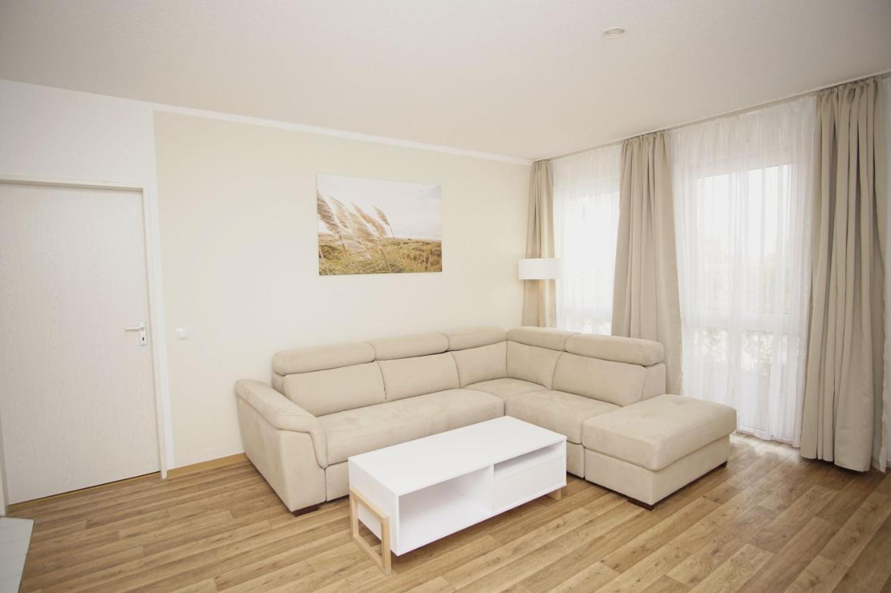 Strandnah Mit Terrasse, Gratis Nutzung Vom Ahoi Erlebnisbad Und Sauna In Sellin - Strandhaus Moenchgut Fewo06 Lobbe Dış mekan fotoğraf
