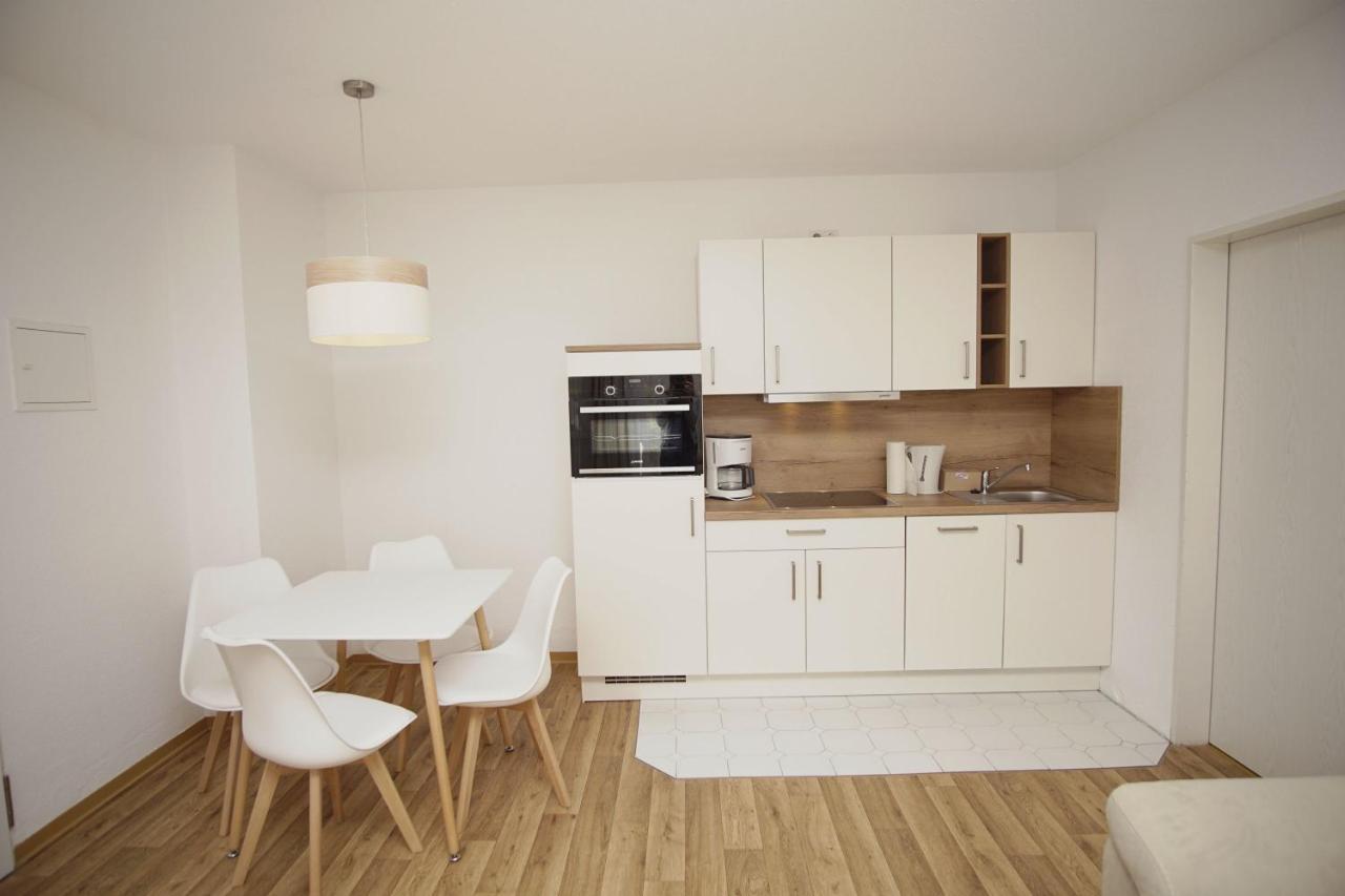 Strandnah Mit Terrasse, Gratis Nutzung Vom Ahoi Erlebnisbad Und Sauna In Sellin - Strandhaus Moenchgut Fewo06 Lobbe Dış mekan fotoğraf